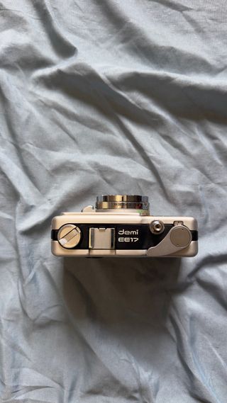 Canon Demi EE17 Half-Frame