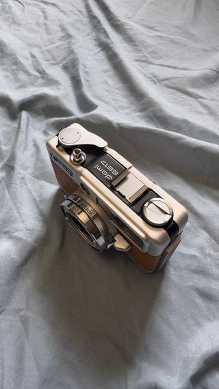 Canon Demi EE17 Half-Frame