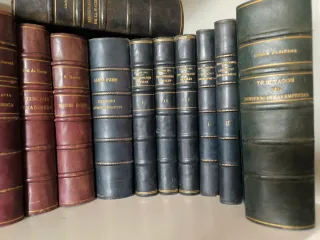 Libros de Derecho antiguos/Decoración 8-10€ unidad