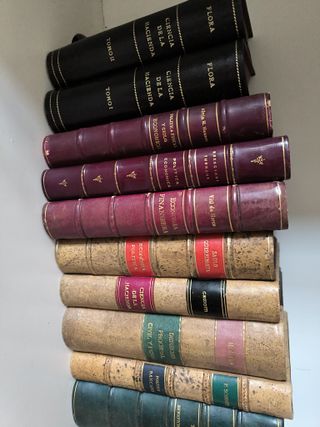 Libros de Derecho antiguos/Decoración 8-10€ unidad