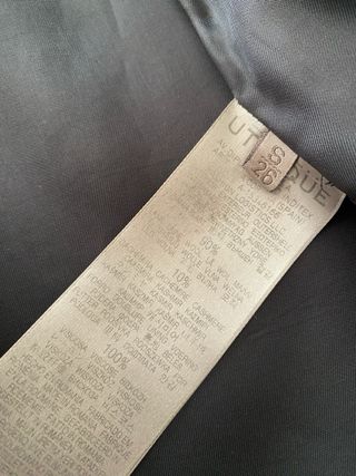 Abrigo Uterqüe oversize botones morado T.S