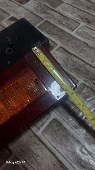 Pilotos de remolque con luz para matrícula