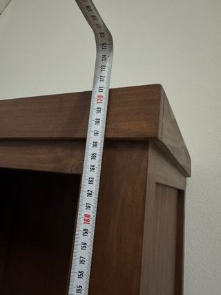 Estantería de madera