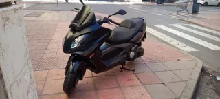 Kymco 500i ABS Maxi Scooter Negra . Año 2012