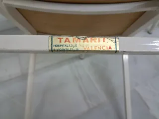 SILLAS y BUTACA estilo INDUSTRIAL años'90. VINTAGE