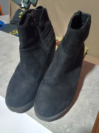 Botines ante negro talla 38