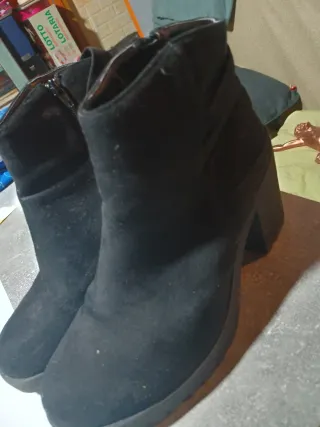 Botines ante negro talla 38