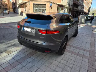 Jaguar F-Pace 2016