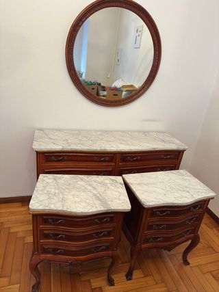 Mesitas de noche y cómoda estilo clásico francés