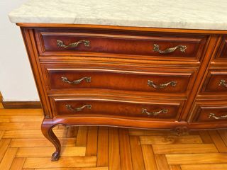 Mesitas de noche y cómoda estilo clásico francés