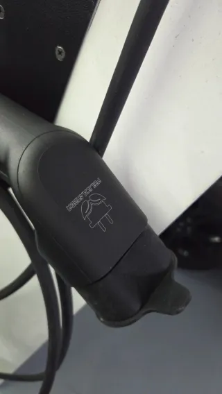 Cargador coche eléctrico POLICHARGER