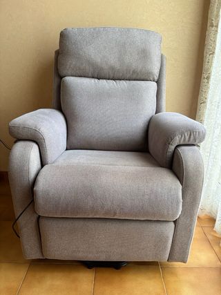 Butaca elevable y reclinable tela beige