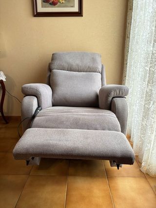 Butaca elevable y reclinable tela beige
