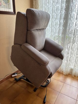 Butaca elevable y reclinable tela beige