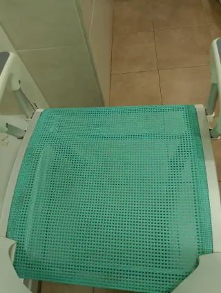 Silla de Baño MIOMARE Verde y Blanca