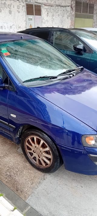 Mitsubishi Space Star 2004