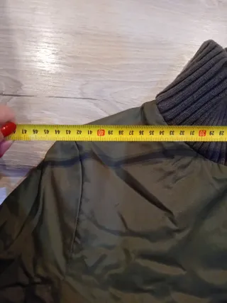 Abrigo impermeable verde Zara