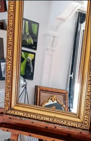 Espejo antiguo dorado marco tallado