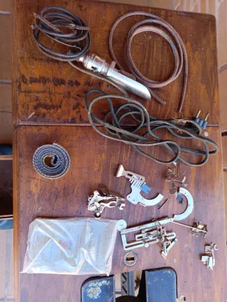 Máquina de coser Singer antigua