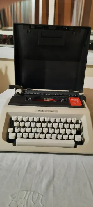Olivetti PT 505 Máquina Escribir Eléctrica