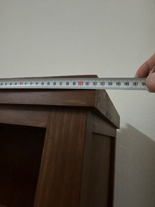 Estantería de madera