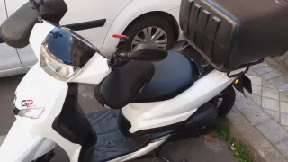 Peugeot Tweet 125cc Scooter Blanca