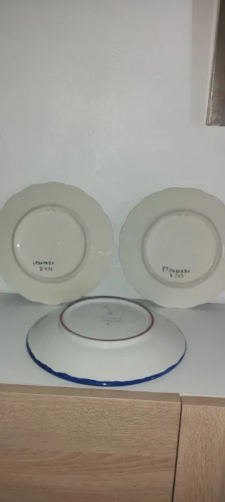 Juego de 3 Platos Decorativos Florales