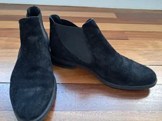 Botines Chelsea ALPE Talla 40 Negros