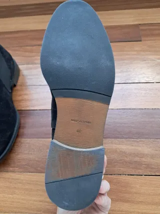 Botines Chelsea ALPE Talla 40 Negros