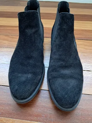 Botines Chelsea ALPE Talla 40 Negros