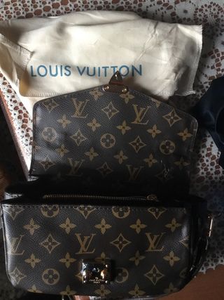 Borsa Louis Vuitton marrone con dettagli oro