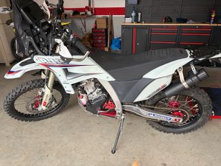 AJP PR7 2024 - solo 4000 km