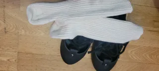 Abarcas negras con Calcetines