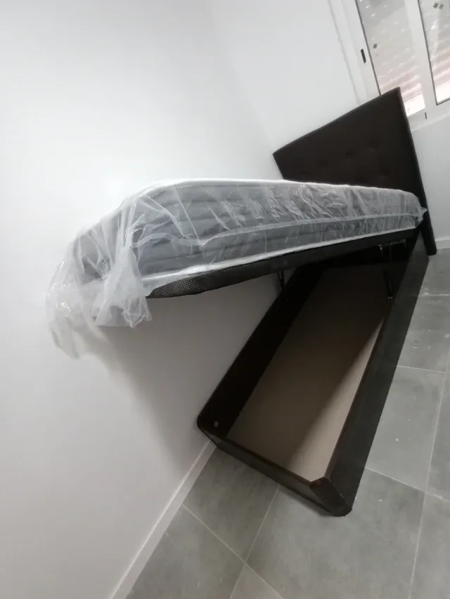 Colchones,Canapés,somieres,base,cabezales,mesitas