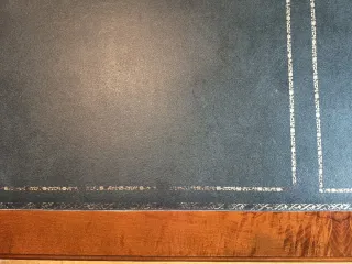 Scrivania in legno massello e pelle