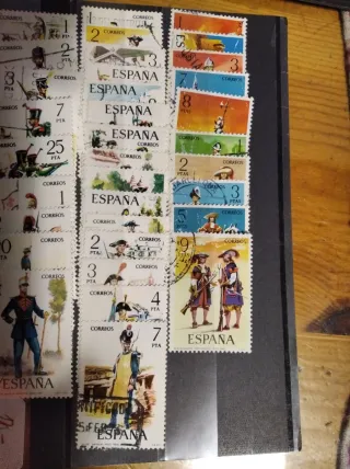 7 Sellos Trajes Militares España