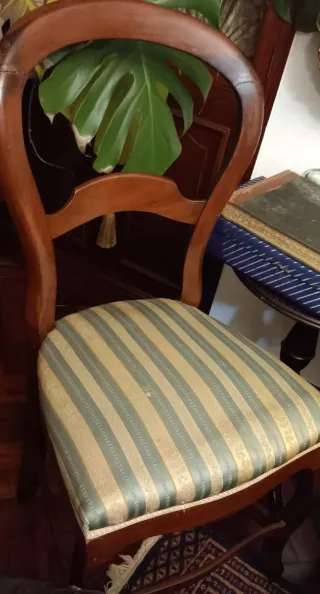 Precioso tresillo estilo isabelino .