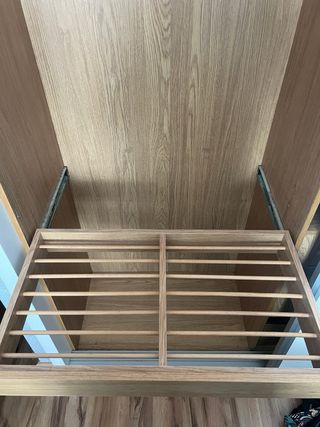 Pantalonero extraíble de madera