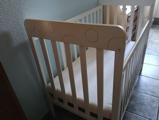 Cuna bebé de madera