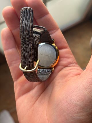 Reloj M Watch Dorado