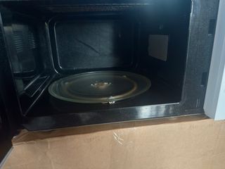 Microondas Cecotec ProClean 3110 Grill, de un año