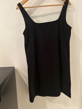 Abito nero a costine