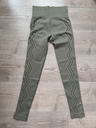 Mallas Born Living Yoga Verde Oliva