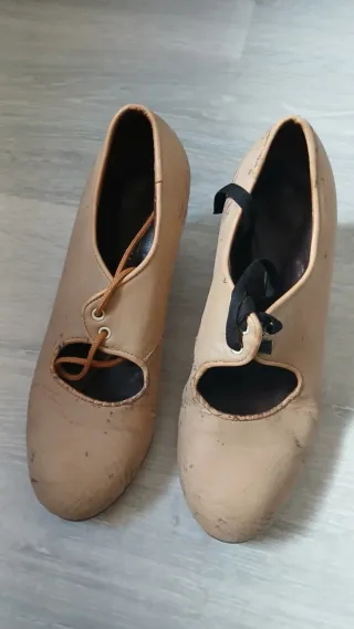 Zapatos de Flamenco Gallardo Beige