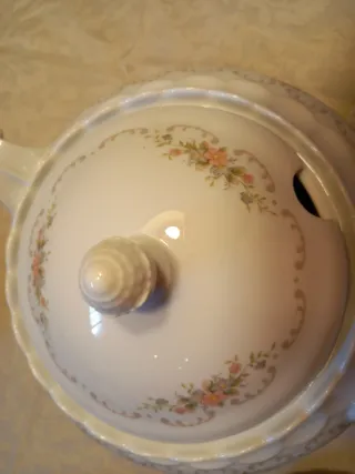 Sopera y juego consomé 12 comensales Capeans