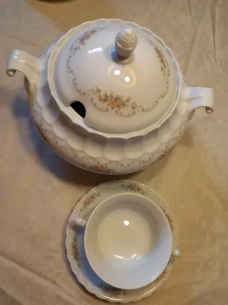 Sopera y juego consomé 12 comensales Capeans