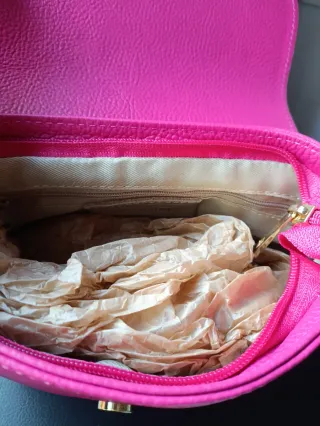 Borsa pelle martellata fucsia tracolla