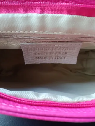 Borsa pelle martellata fucsia tracolla