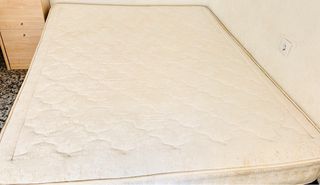 Colchón matrimonial poco usado