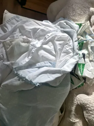 Colcha y chichonera cuna azul